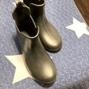 Totes rain boots